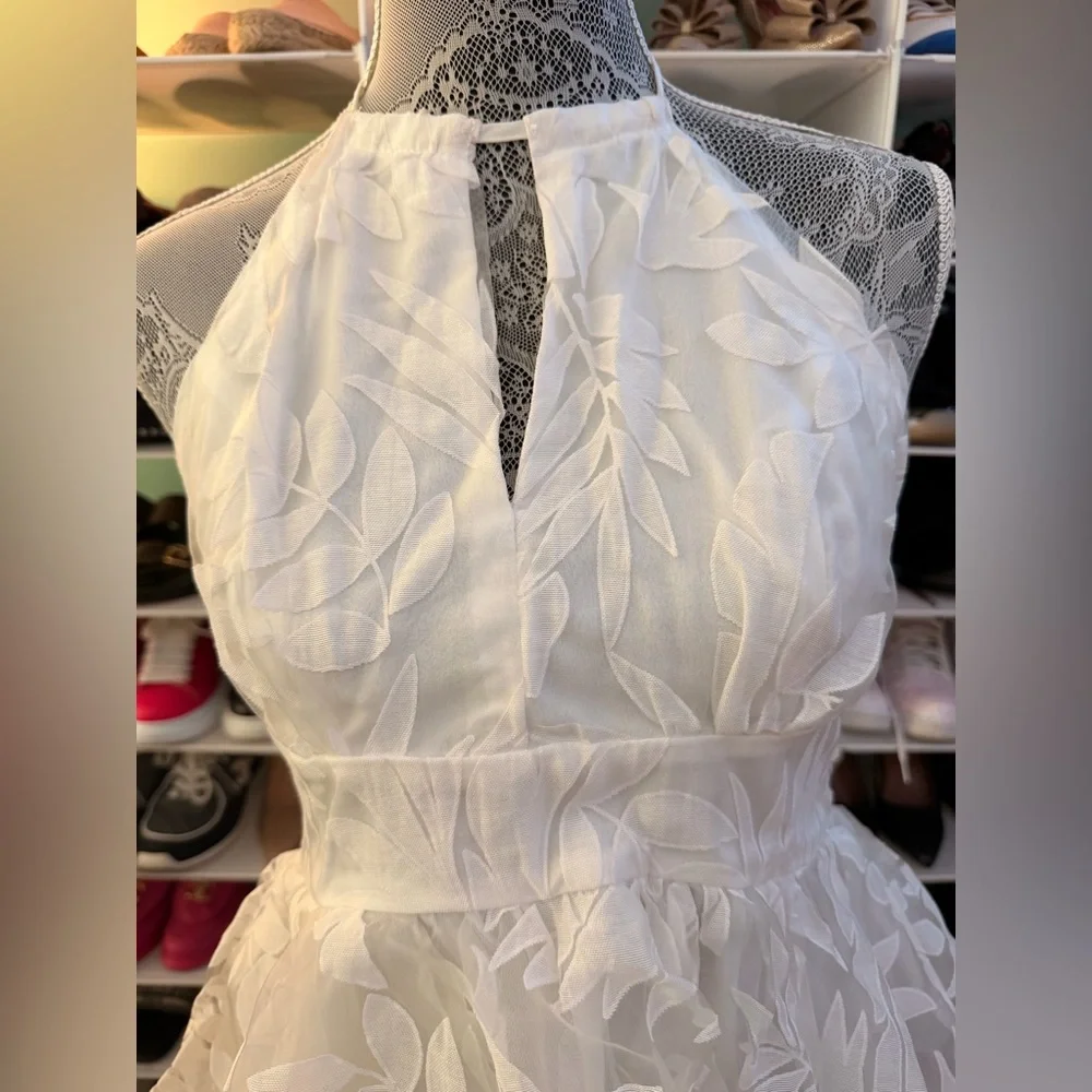 Elegant White Floral Mini Dress size L NWT - Picture 2 of 8